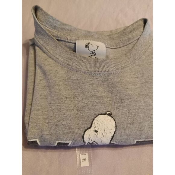 I Work / Dog Tee Shirt - Size: Med (0583) - Picture 9 of 9